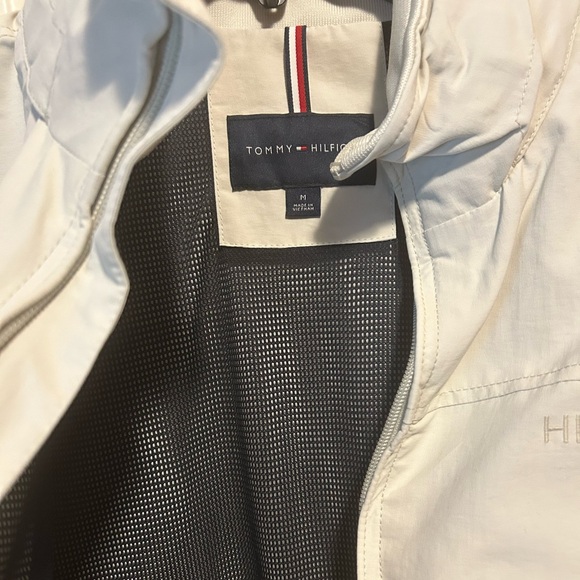 Men’s Tommy Hilfiger water jacket - Picture 10 of 13